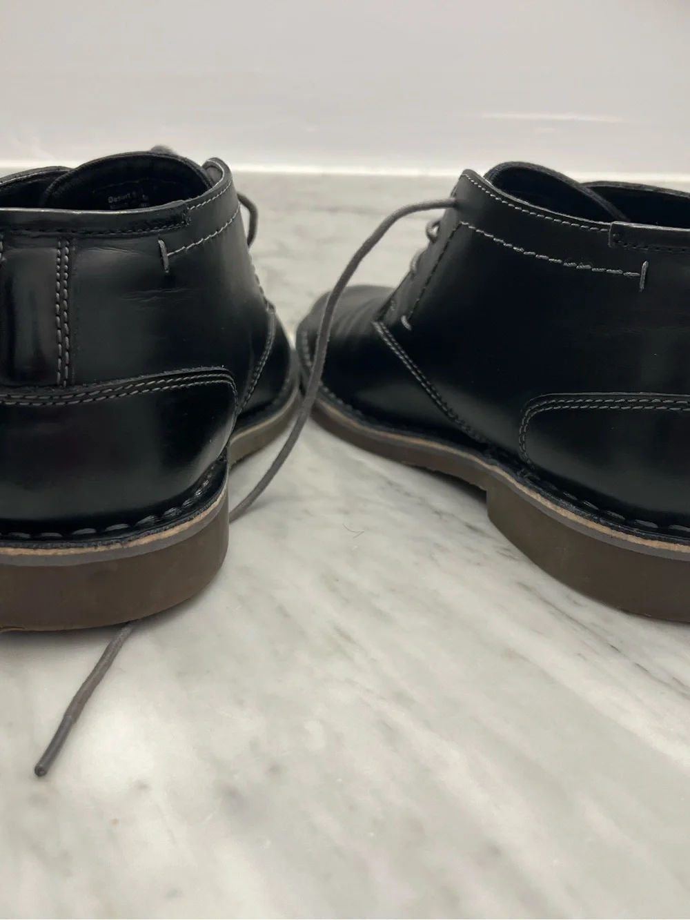 Kenneth Cole Reaction Black Leather Chukka Boots with Tan Welt
